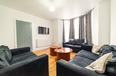 Roath, Plasnewydd, Cardiff - Image 2