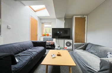 Cathays, Cardiff - Image 2