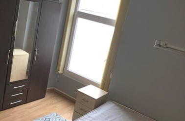 Mount Pleasant, Swansea - Image 2