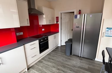 Cathays, Cardiff - Image 2