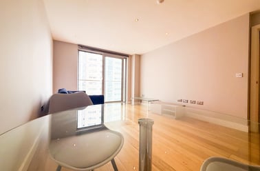 City Centre, Cardiff - Image 3