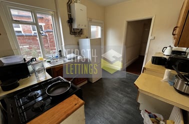 Howard Road, Clarendon Park, Leicester - Image 2