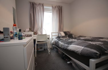 Cathays, Cardiff - Image 3