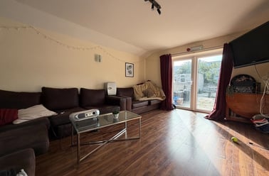 Cathays, Cardiff - Image 2