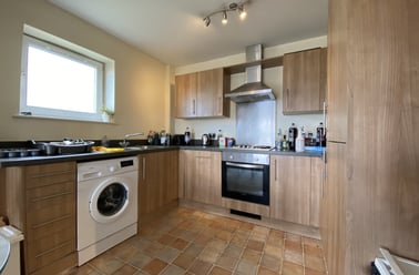 Cardiff Bay, Grangetown, Cardiff - Image 2