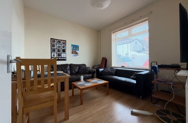 Cathays, Plasnewydd, Cardiff - Image 2