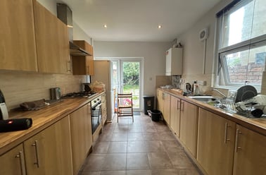 Roath, Cathays, Cardiff - Image 2