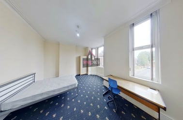 Salford, Seedley - Image 3