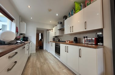 Cathays, Plasnewydd, Cardiff - Image 2