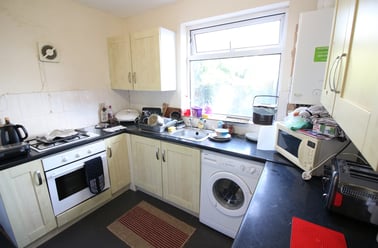Cathays, Cardiff - Image 3