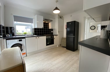 Cathays, Cardiff - Image 2