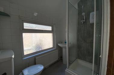 Roath, Cathays, Cardiff - Image 2