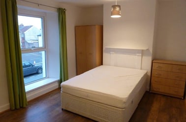 Sandfields, Neath, Swansea - Image 2