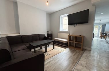 Cathays, Plasnewydd, Cardiff - Image 2