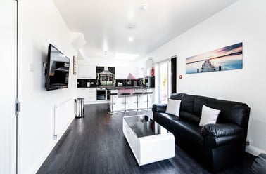 Salford, Irlams O' Th' Height - Image 2