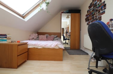 Cathays, Cardiff - Image 3