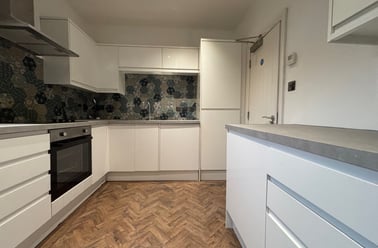 Cathays , Plasnewydd, Cardiff - Image 2