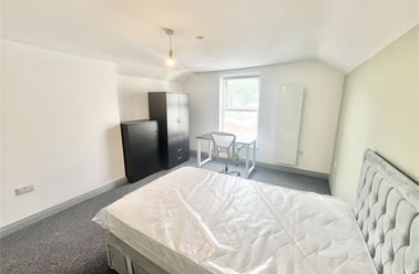 Walter Road, Mount Pleasant, Swansea - Image 3