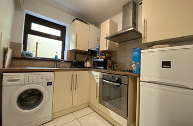 Cathays, Plasnewydd, Cardiff - Image 2
