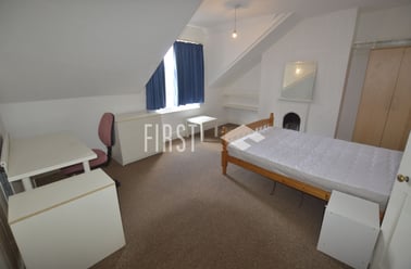 Queens Road, Clarendon Park, Leicester - Image 2