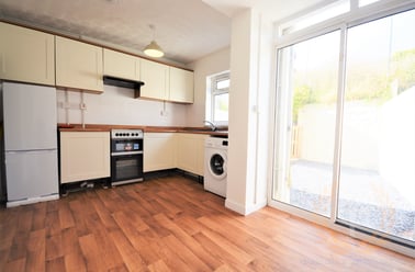 Port Tennant, Swansea - Image 3