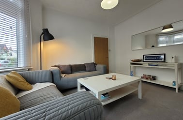 Heath, Gabalfa, Cardiff - Image 2