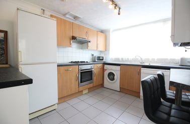 Cathays, Cardiff - Image 2