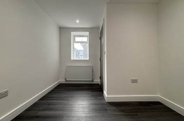 Cathays, Cardiff - Image 3