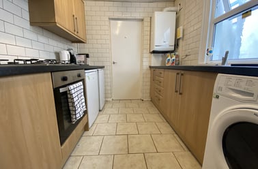 Cathays, Plasnewydd, Cardiff - Image 2