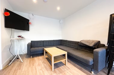 Cathays, Plasnewydd, Cardiff - Image 2