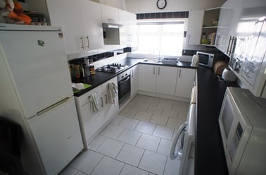 Heath, Gabalfa, Cardiff - Image 3