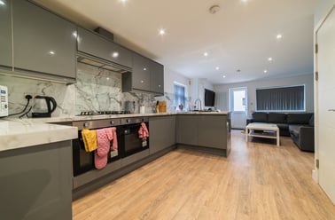 Roath, Plasnewydd, Cardiff - Image 2