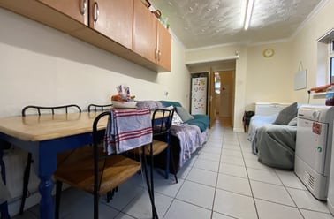 Cathays, Cardiff - Image 2
