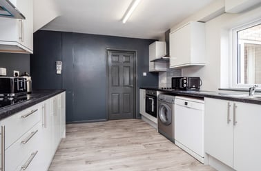 Northfields, Earlham, Norwich - Image 2