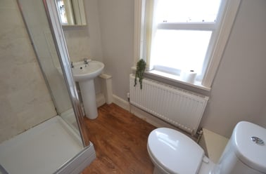 Epperstone Road, West Bridgford, Nottingham - Image 3