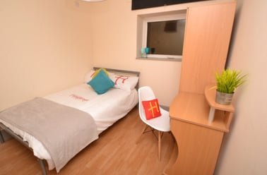 Exeter Road, Forest Fields, Nottingham - Image 3