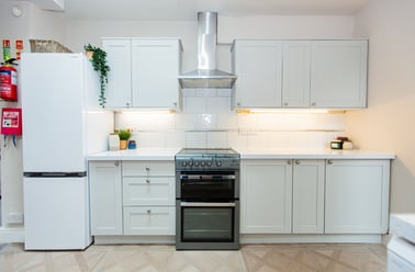 Charnwood Grove, West Bridgford, Nottingham - Image 3