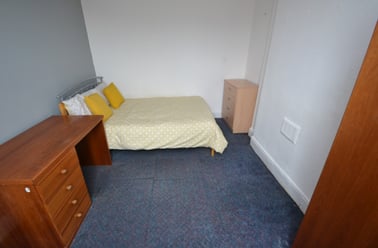 Highfield Road, Dunkirk, Nottingham - Image 3