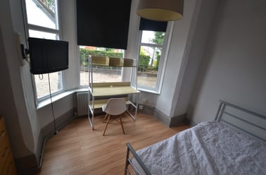 Mount Hooton Road, Radford, Nottingham - Image 2