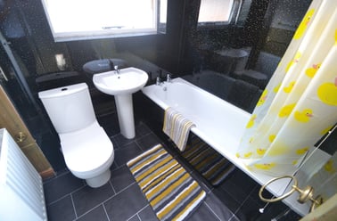 Oliver Close, Arboretum, Nottingham - Image 3