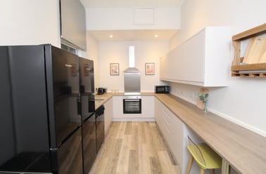 Broad Street (5 Bed), Hockley, Nottingham - Image 2