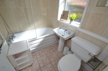 Harley Street (3 Bed), Lenton, Nottingham - Image 3