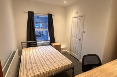 Lonsdale Street, Penkhull, Stoke - Image 3