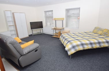 Regent Road, Hanley, Stoke - Image 2