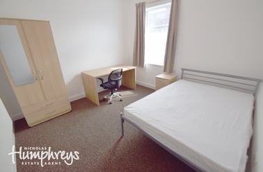 Windsmoor Street, Penkhull, Stoke - Image 3