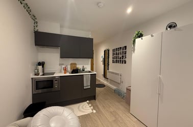 London Road, Trent Vale, Newcastle under Lyme - Image 2