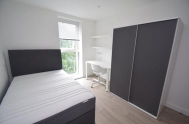 128 London Road, Trent Vale, Newcastle under Lyme - Image 2