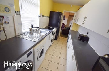 Guildford Street, Shelton, Stoke - Image 2