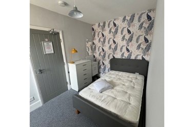 Burns Street, Barrack Road, Northampton - Image 2