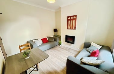 Newdigate Villas , Radford, Nottingham - Image 2